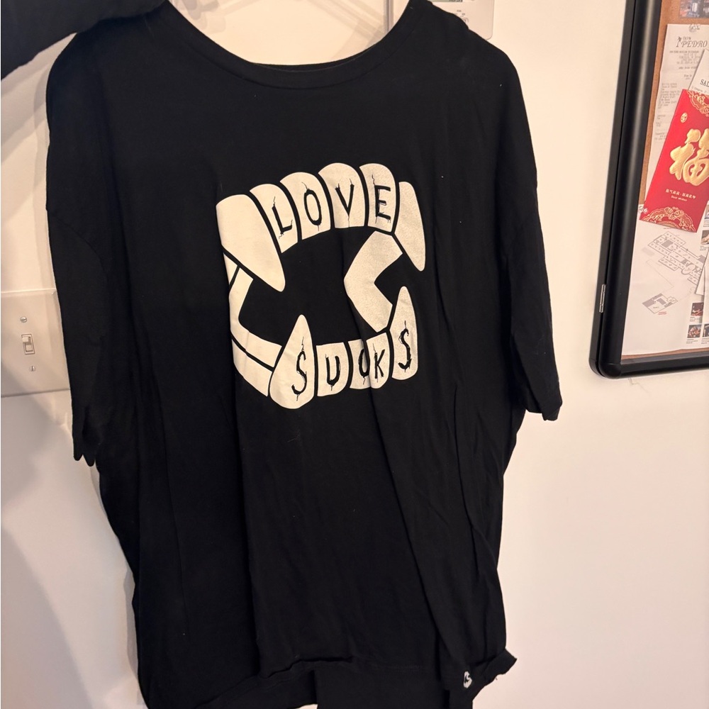 Creepy Co. graphic tee